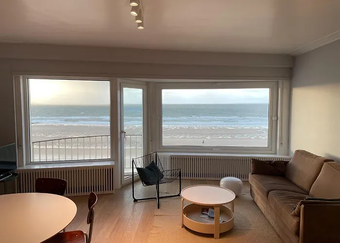 Apartment Happy In - Lovely With Seaview At The